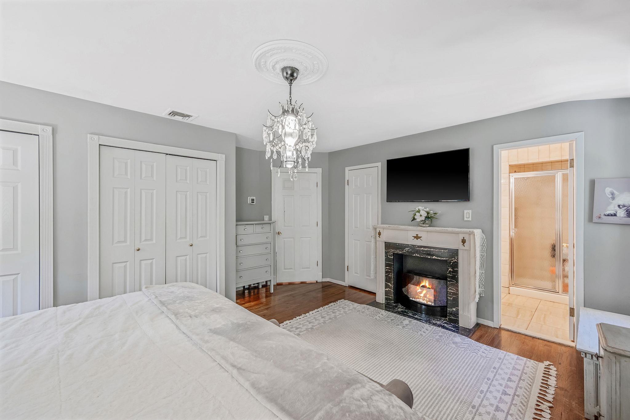 2 Harbor Circle, Centerport, New York image 20