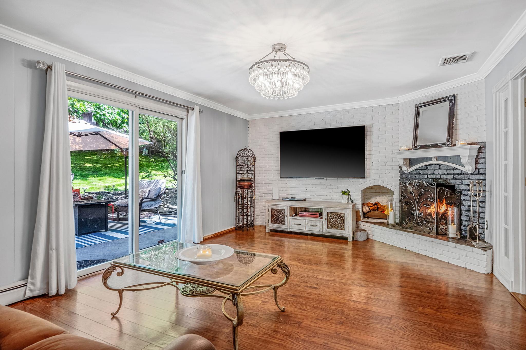 2 Harbor Circle, Centerport, New York image 9