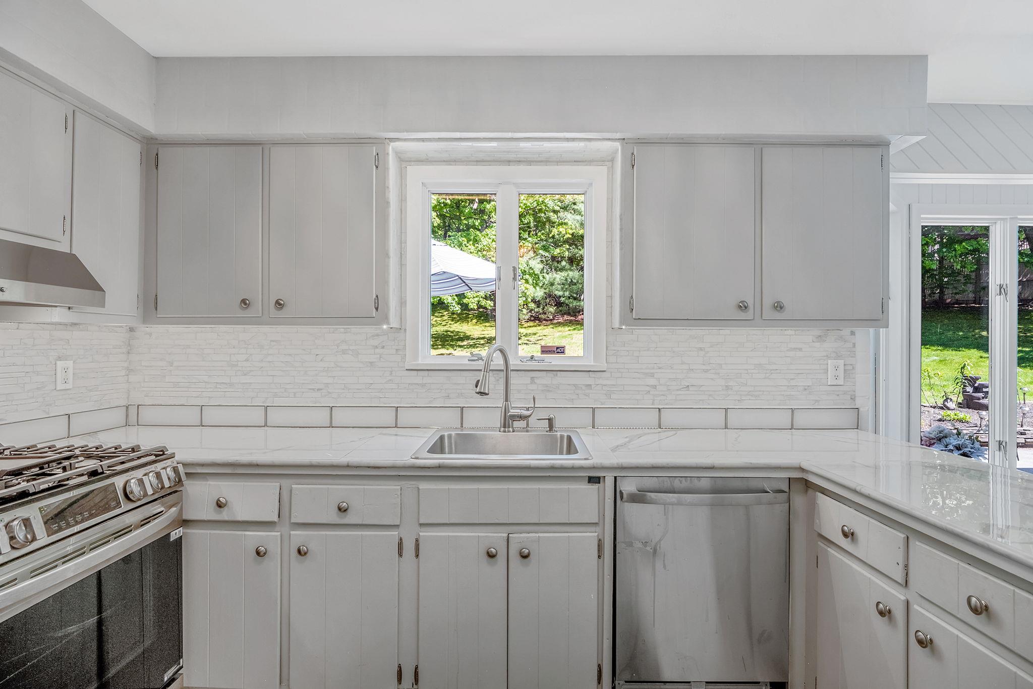 2 Harbor Circle, Centerport, New York image 14