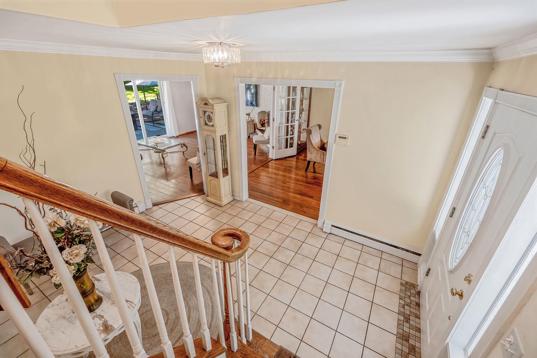 2 Harbor Circle, Centerport, New York image 21