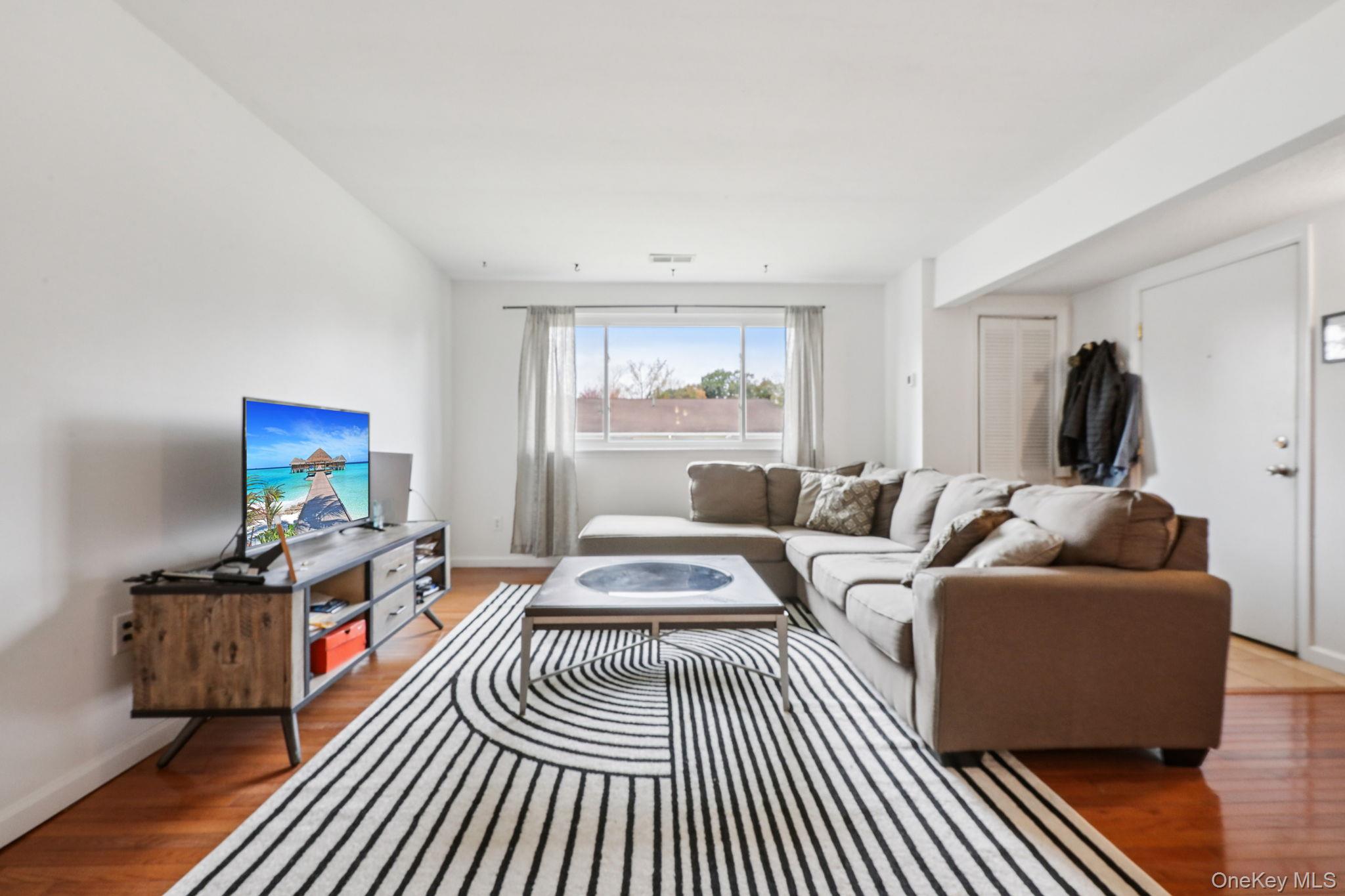 2006 Baldwin Lane 20F