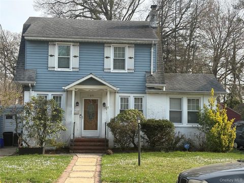 189 N Evans Avenue Freeport NY 11520