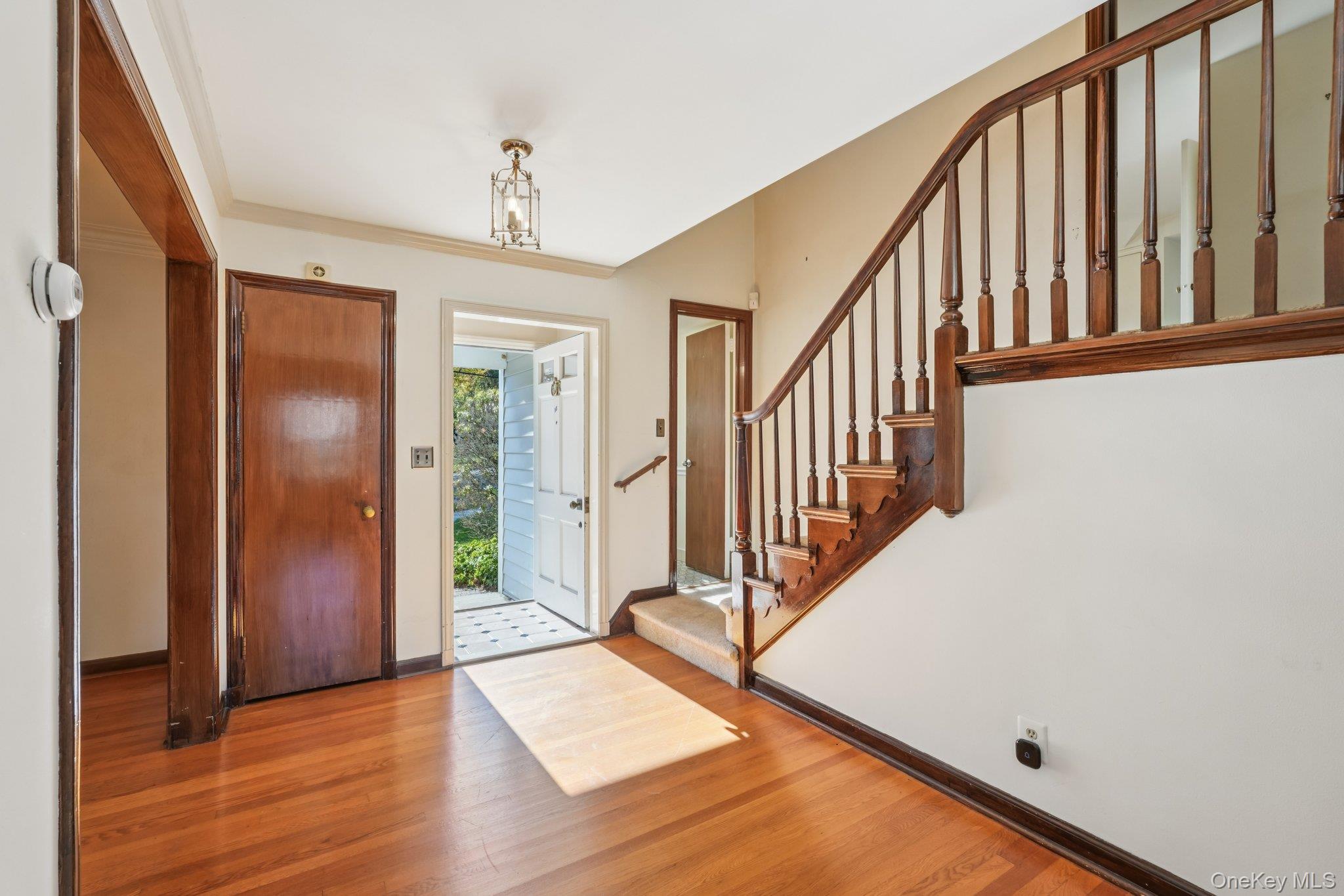 13 Hillview Drive