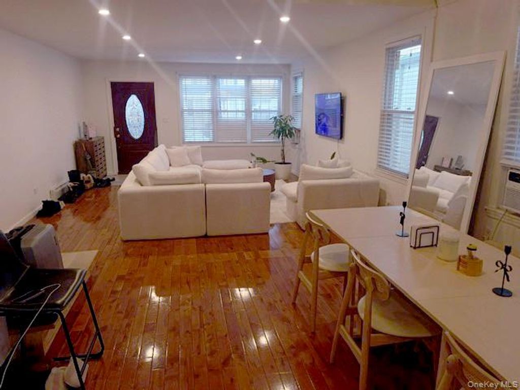 Photo of 9030 Vanderveer Street, Queens Village, NY 11428 (MLS # 984901)