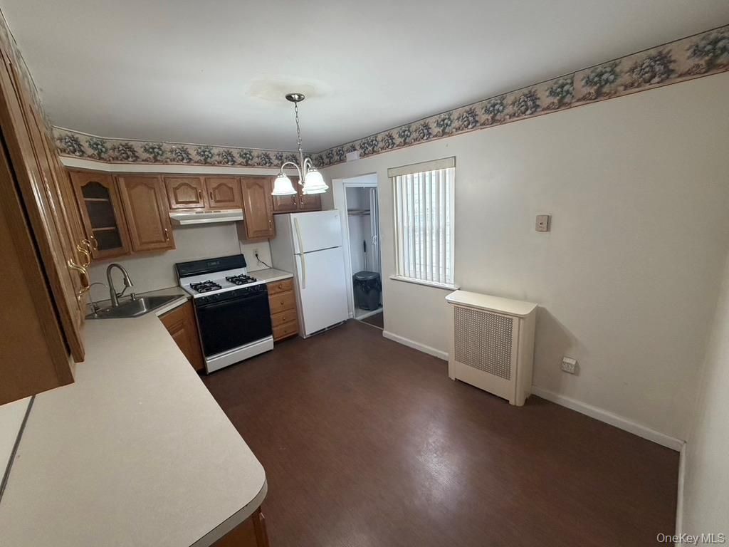 Photo of 1762 E 37th Street, Brooklyn, NY 11234 (MLS # 989327)