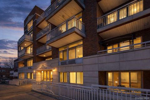 Condo For Sale - 3717 111th Street #4F<br/> Corona, NY 11368