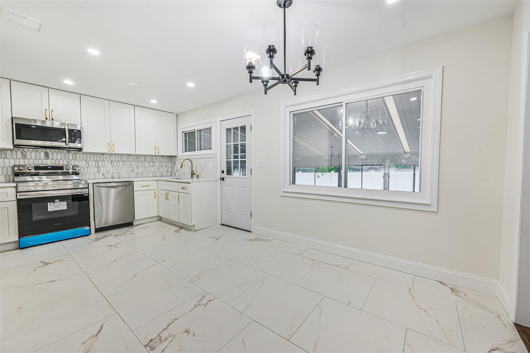 717 Janos Lane, West Hempstead, New York image 7