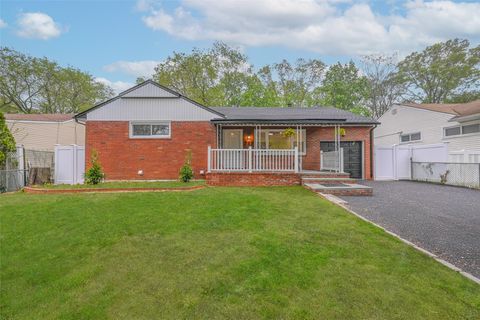 717 Janos Lane West Hempstead NY 11552