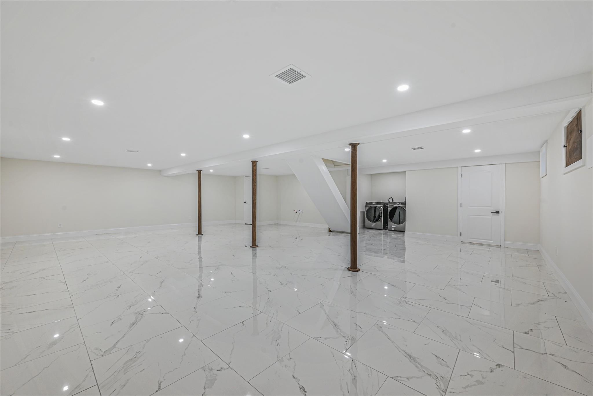 717 Janos Lane, West Hempstead, New York image 19