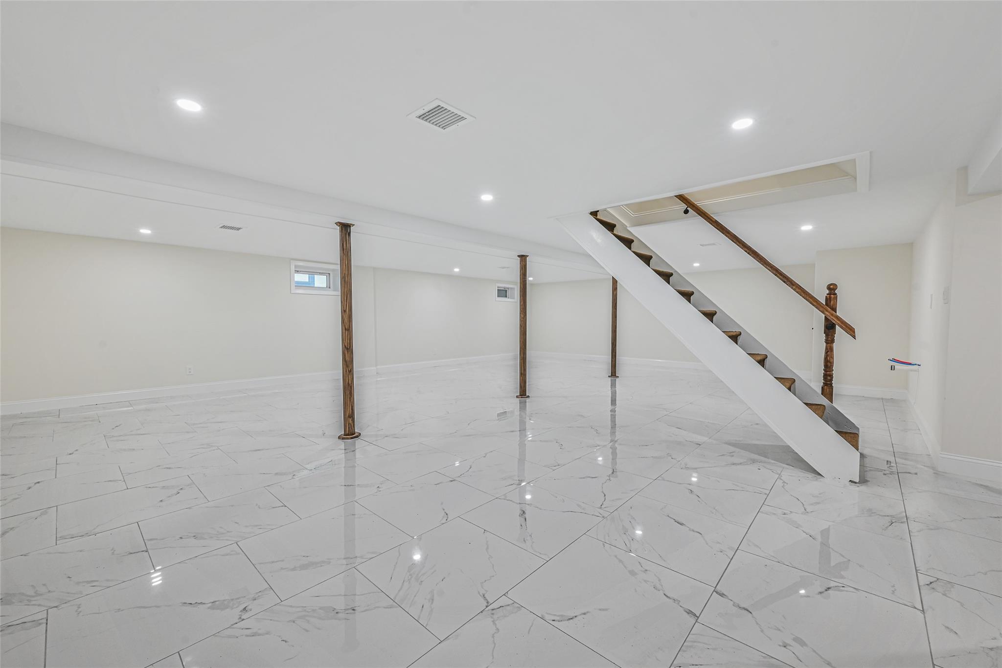 717 Janos Lane, West Hempstead, New York image 18