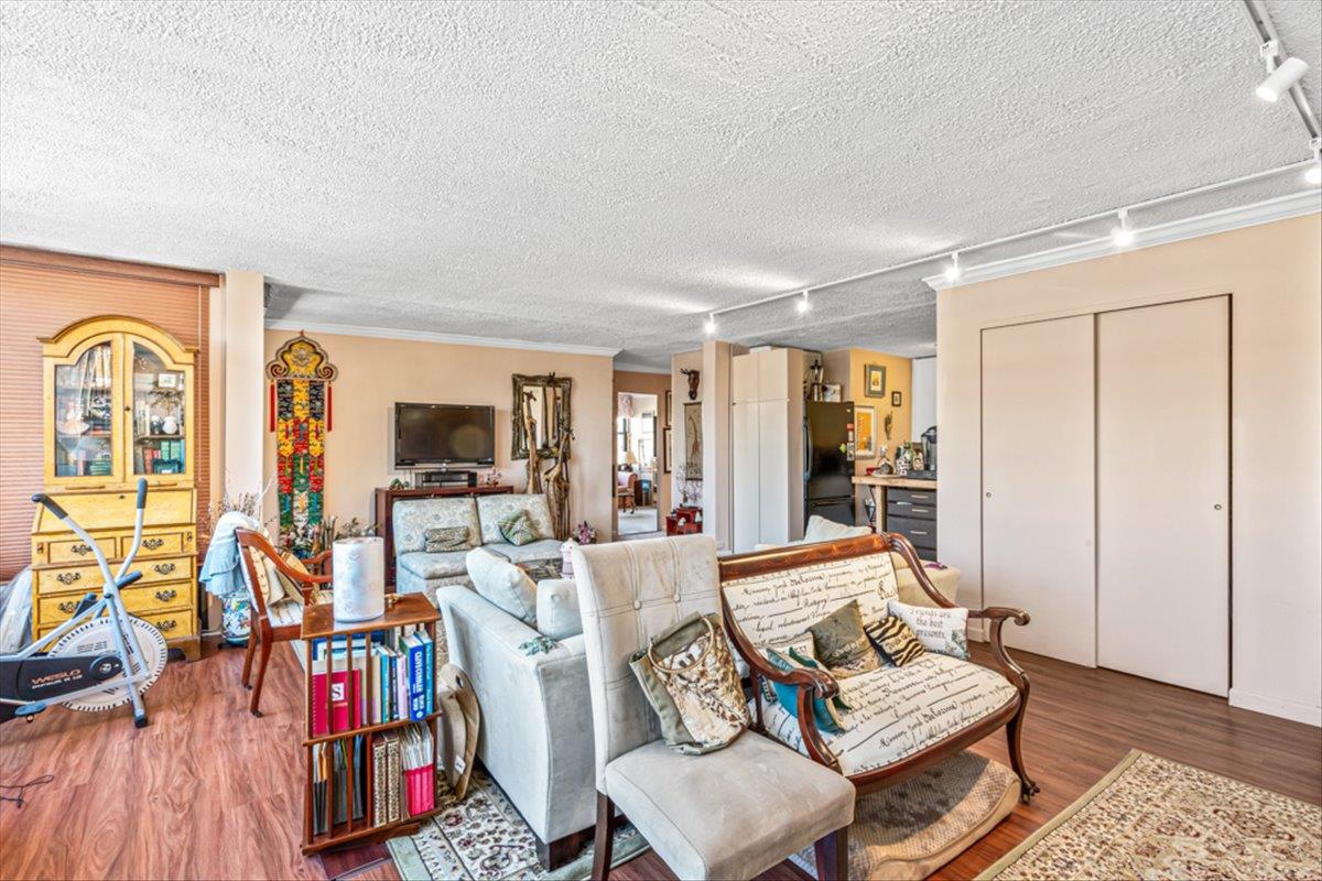 9-15 166th Street #7D, Beechhurst, New York image 8