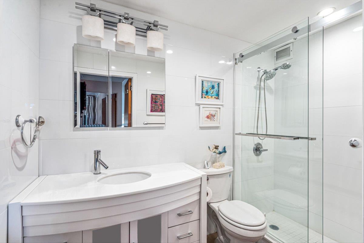 9-15 166th Street #7D, Beechhurst, New York image 14
