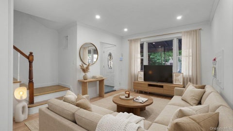 Photo of 4135 Murdock Avenue, Bronx, NY 10466 (MLS # 1029833)