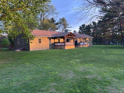 Homes For Sale - 239 Rokeby Road<br/> Red Hook, NY 12571