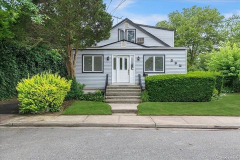 395 Serena Road Hewlett NY 11557
