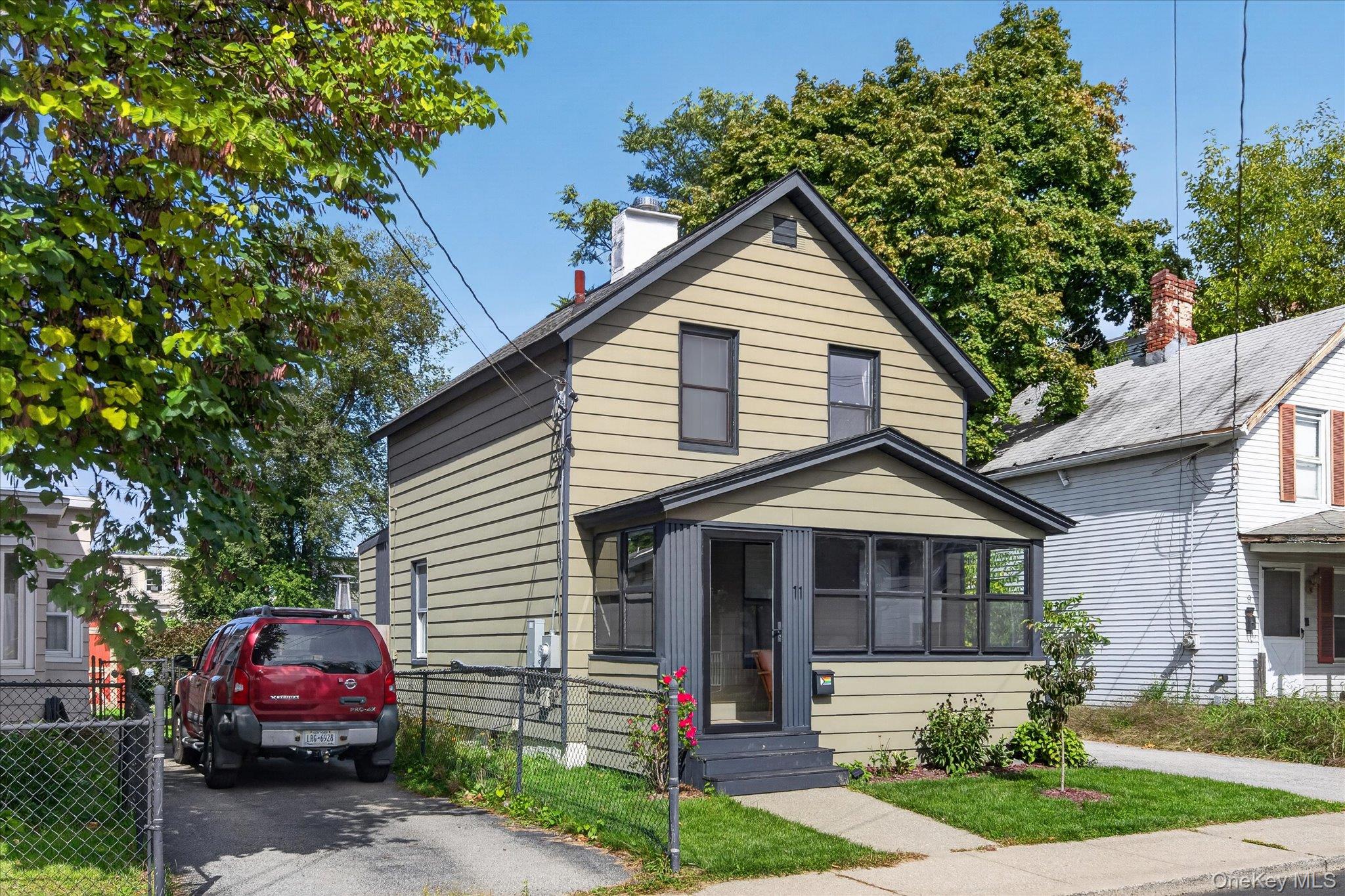 11 S Walnut Street