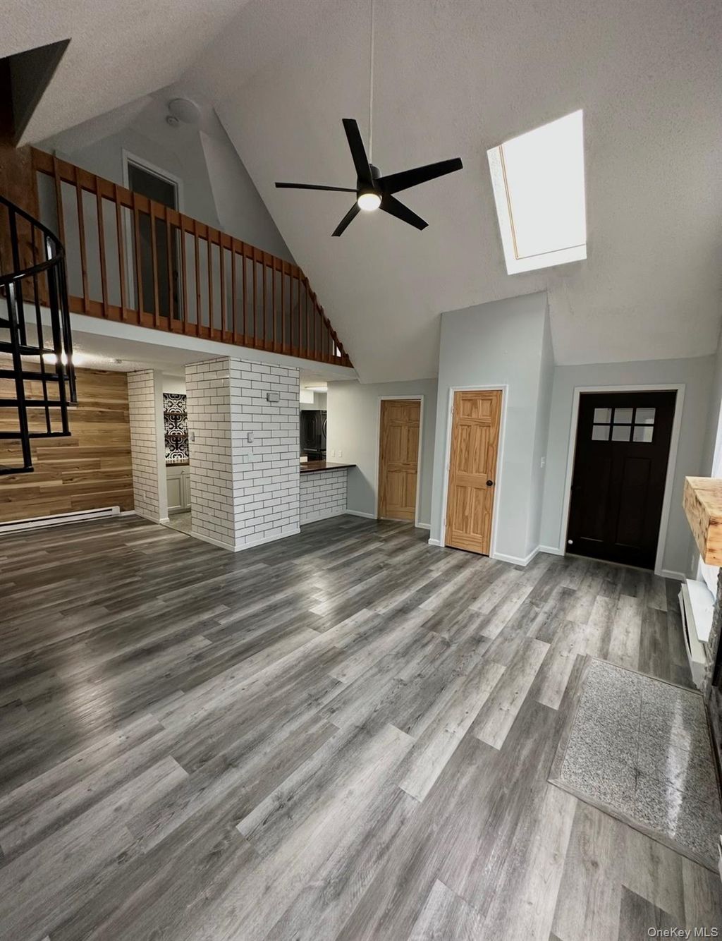 Photo of 15 Fox Ridge, Woodridge, NY 12789 (MLS # 971990)