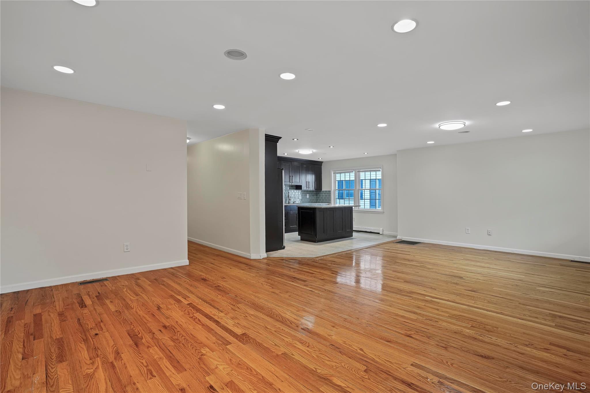 215 Ashford Avenue 1