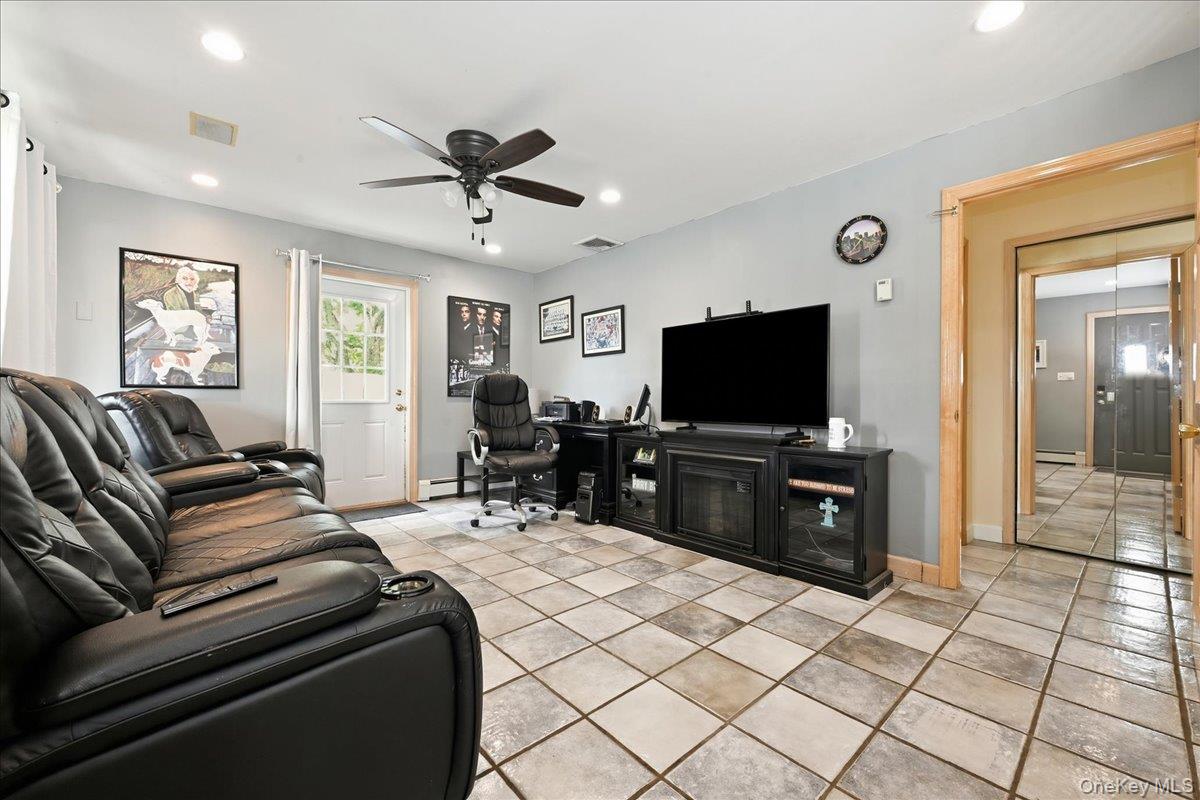 119 Periwinkle Road