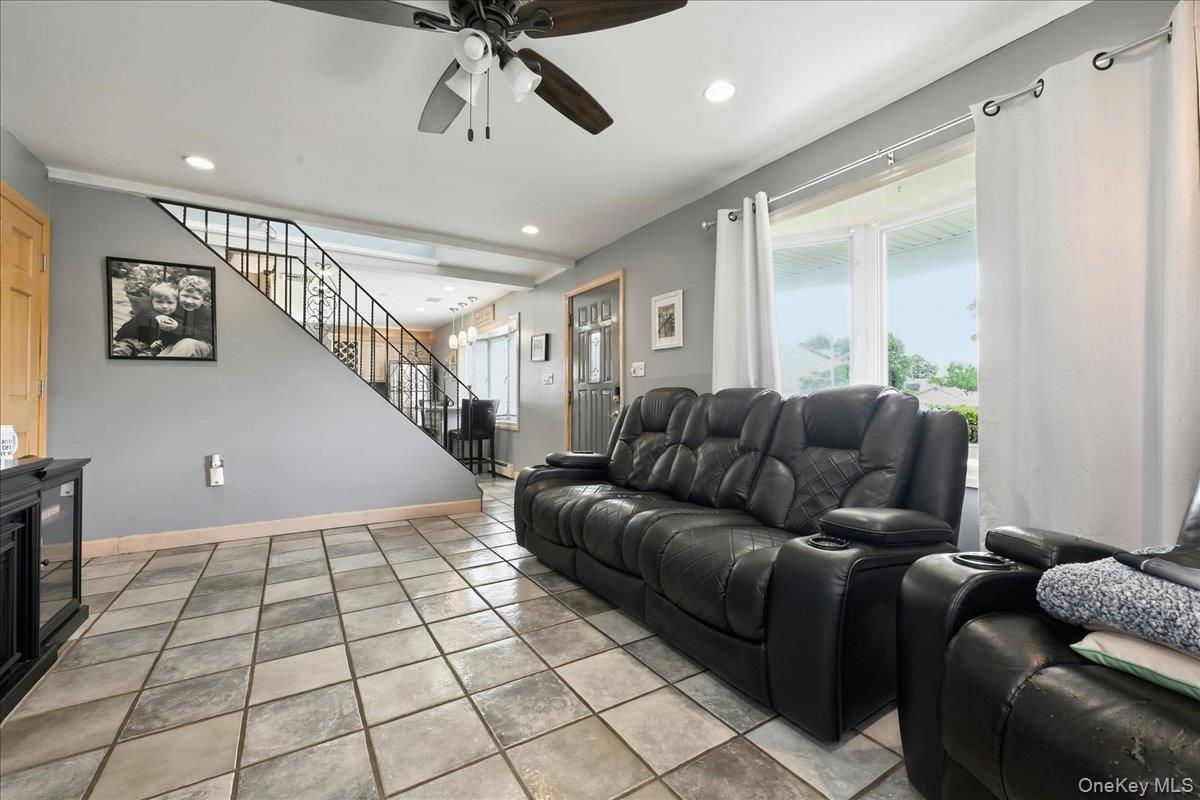 119 Periwinkle Road