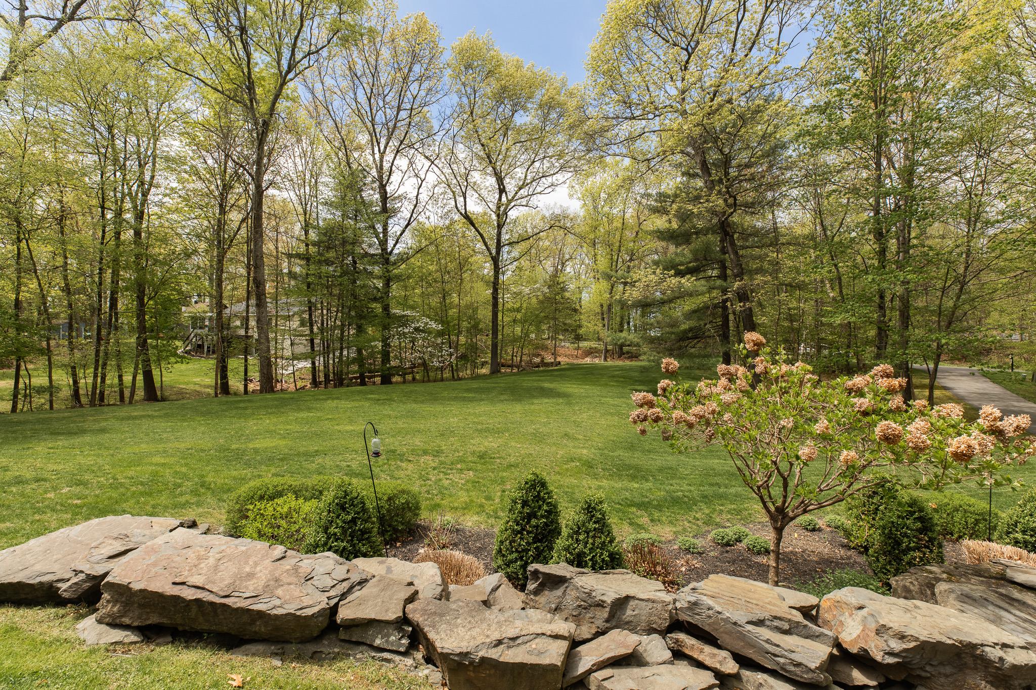 7 Glen View Drive, Red Hook, New York image 34