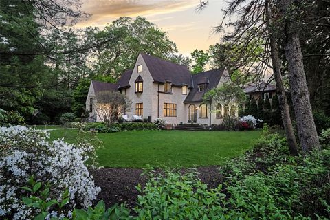 8 Rockledge Drive Pelham NY 10803