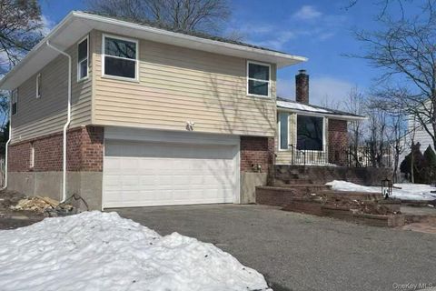 5 Warren Place Plainview NY 11803
