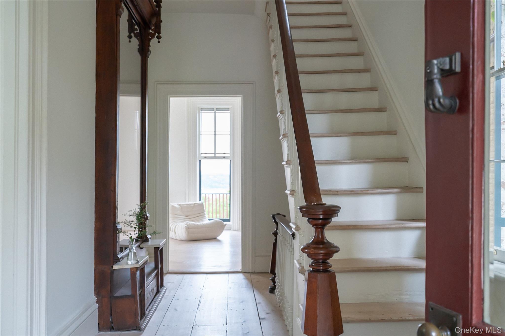 Newburgh, New York 12550, United States, 3 Bedrooms Bedrooms, ,2 BathroomsBathrooms,Residential,Active,216884