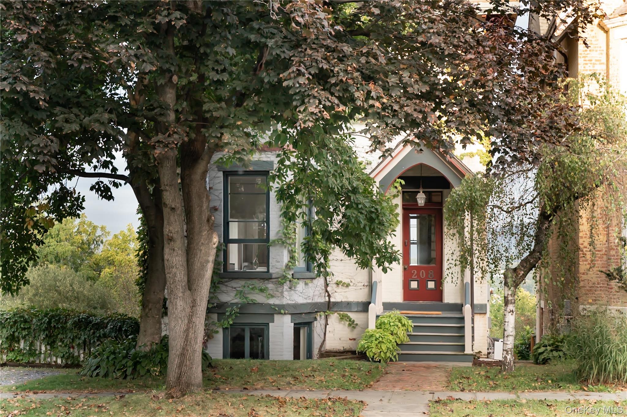 Newburgh, New York 12550, United States, 3 Bedrooms Bedrooms, ,2 BathroomsBathrooms,Residential,Active,216884