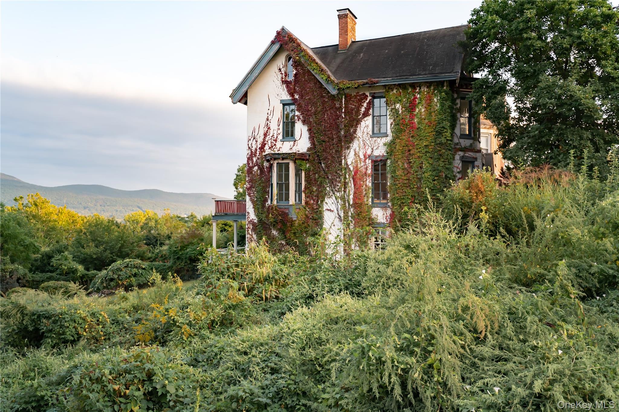 Newburgh, New York 12550, United States, 3 Bedrooms Bedrooms, ,2 BathroomsBathrooms,Residential,Active,216884