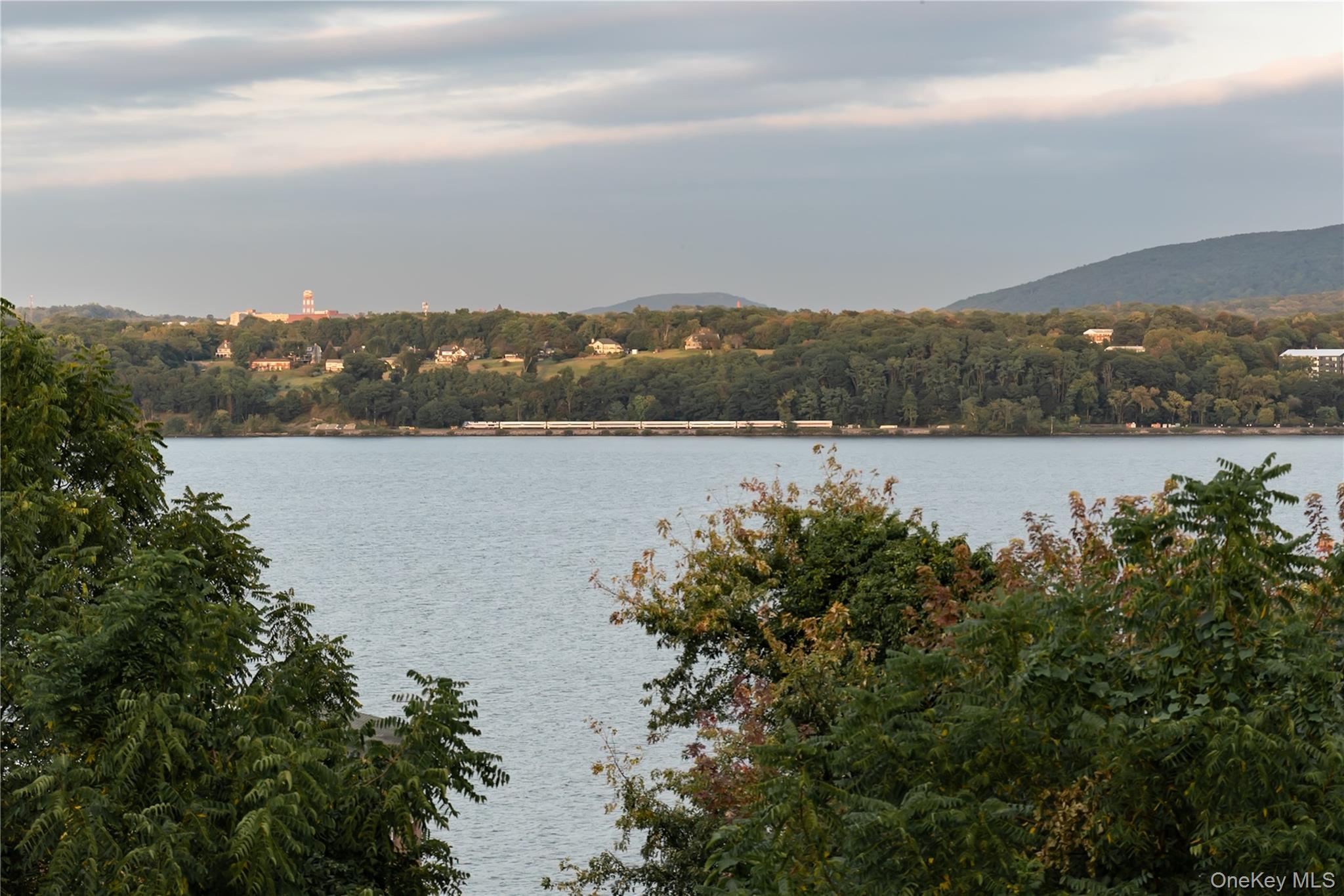 Newburgh, New York 12550, United States, 3 Bedrooms Bedrooms, ,2 BathroomsBathrooms,Residential,Active,216884