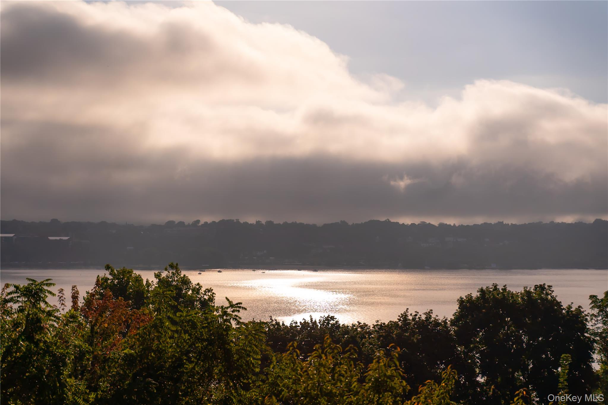 Newburgh, New York 12550, United States, 3 Bedrooms Bedrooms, ,2 BathroomsBathrooms,Residential,Active,216884