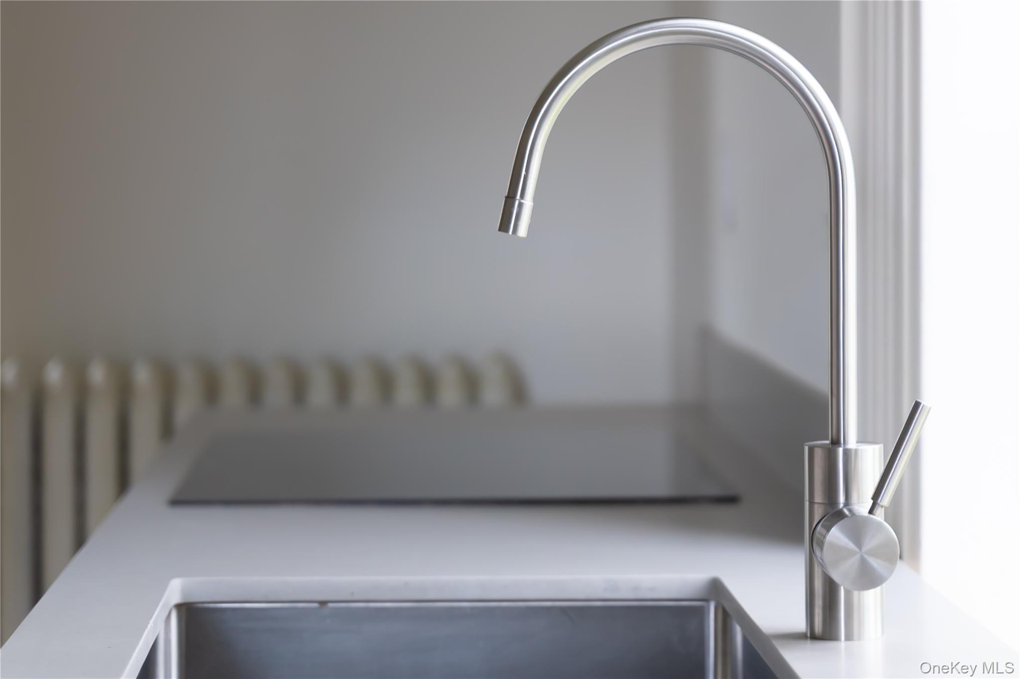 Newburgh, New York 12550, United States, 3 Bedrooms Bedrooms, ,2 BathroomsBathrooms,Residential,Active,216884