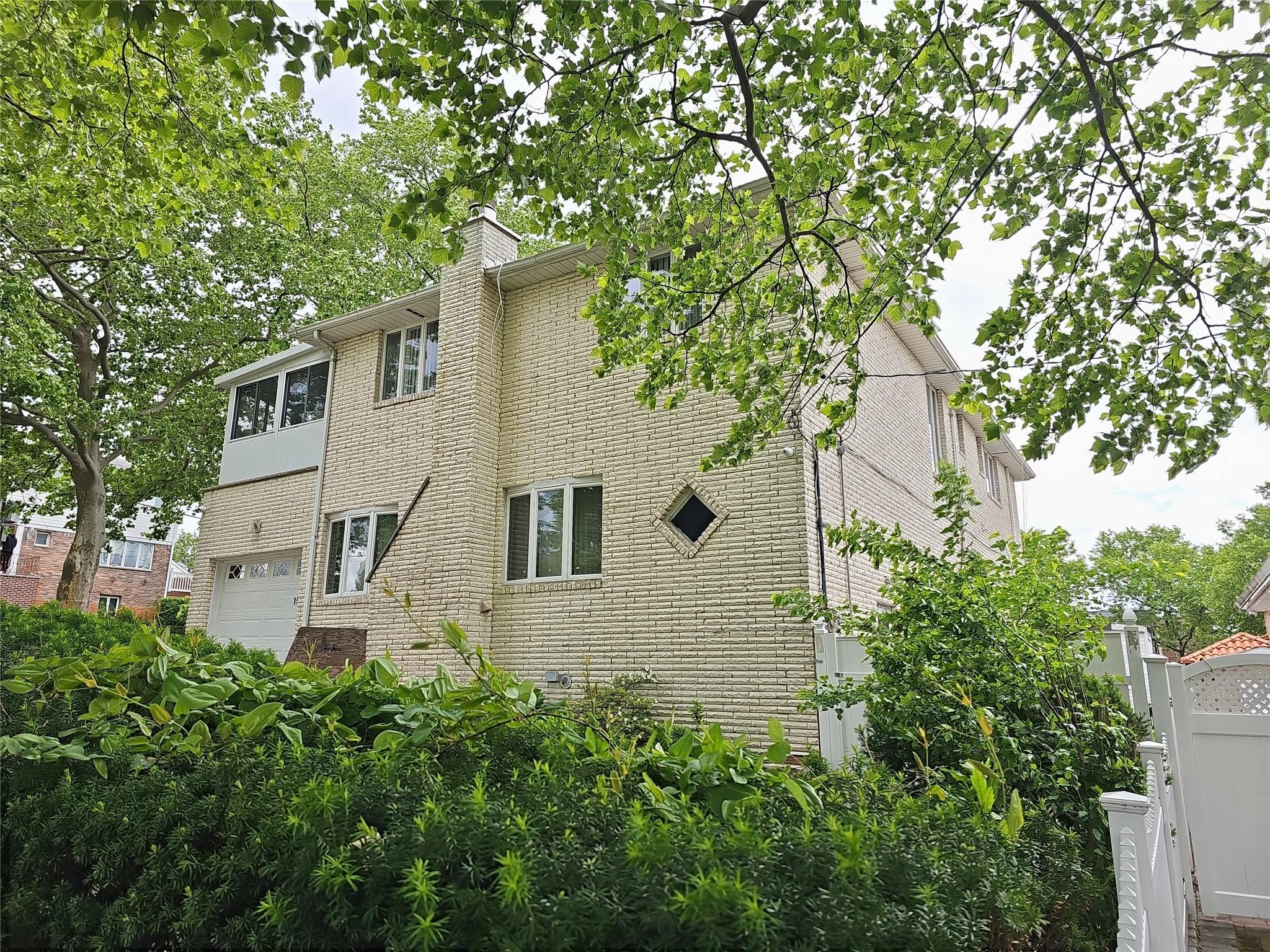 154-70 11 Avenue, Whitestone, New York image 36