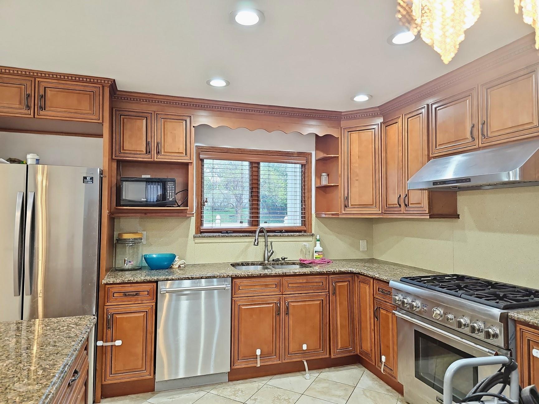 154-70 11 Avenue, Whitestone, New York image 18