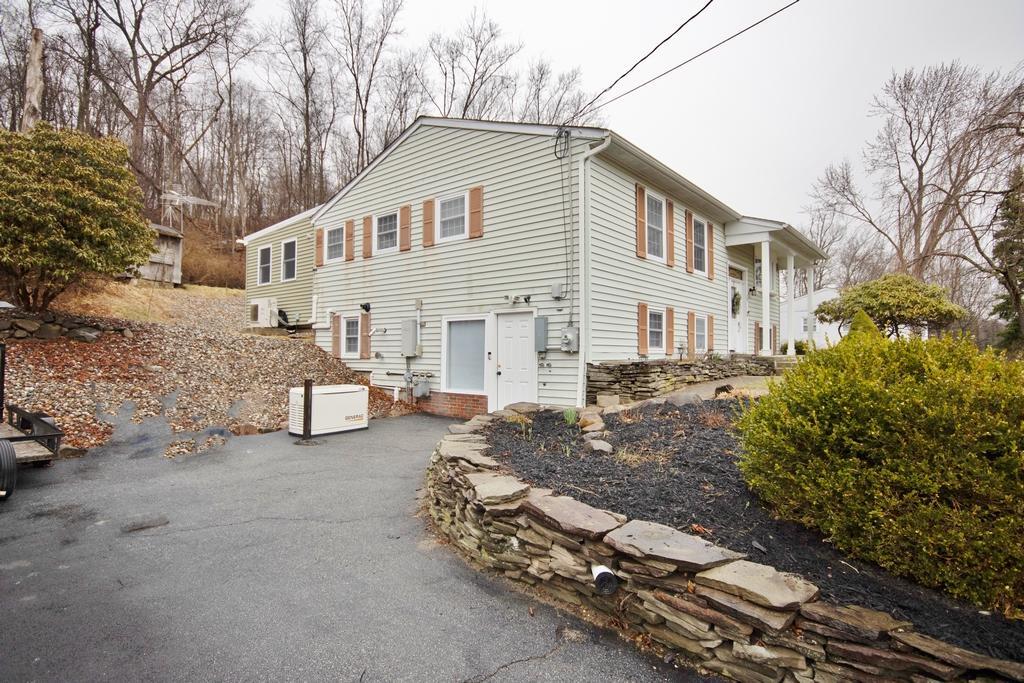 29 Mountainview Drive, Highland Mills, New York image 3