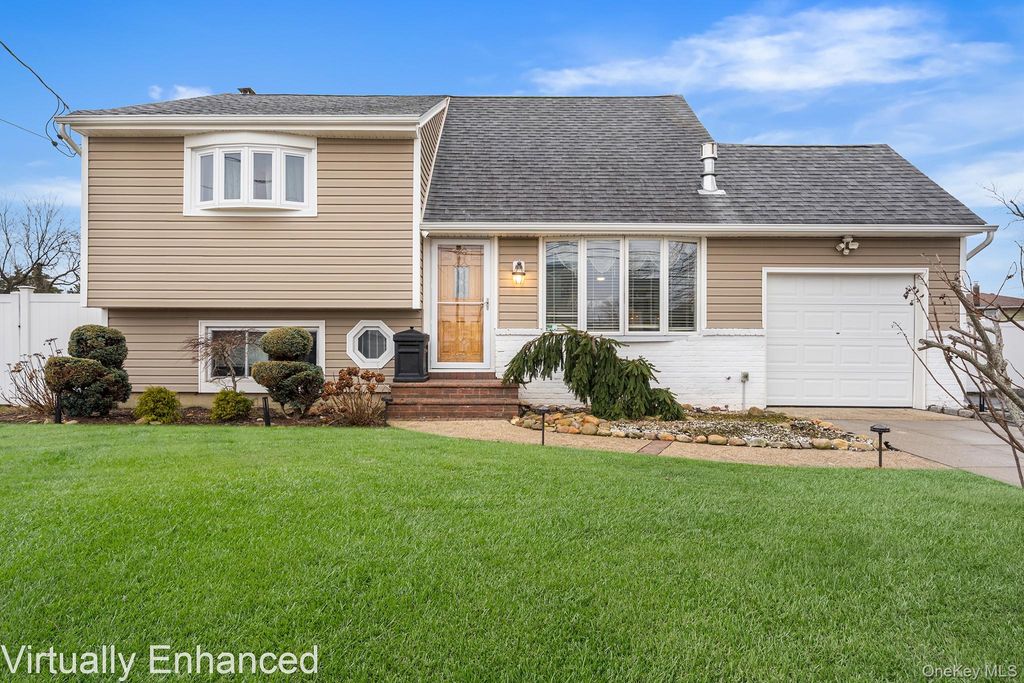 Photo of 79 Roosevelt Avenue, Massapequa, NY 11758 (MLS # 952750)