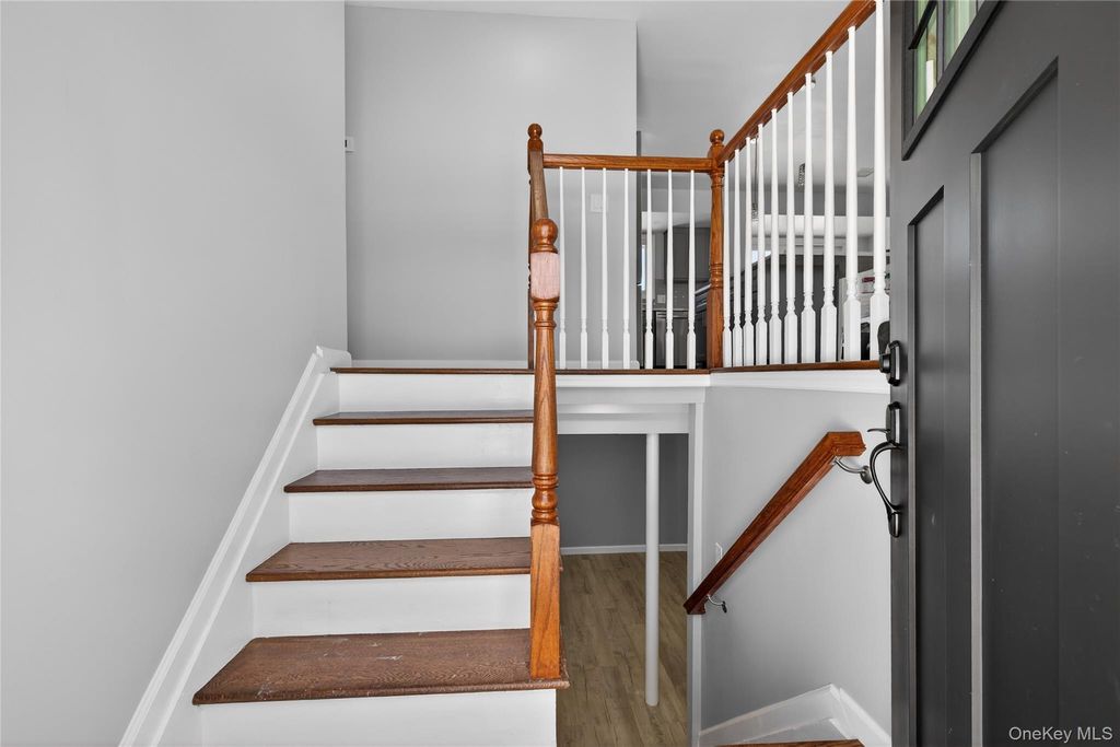 Photo of 3103 Falcon Avenue, Medford, NY 11763 (MLS # 957004)