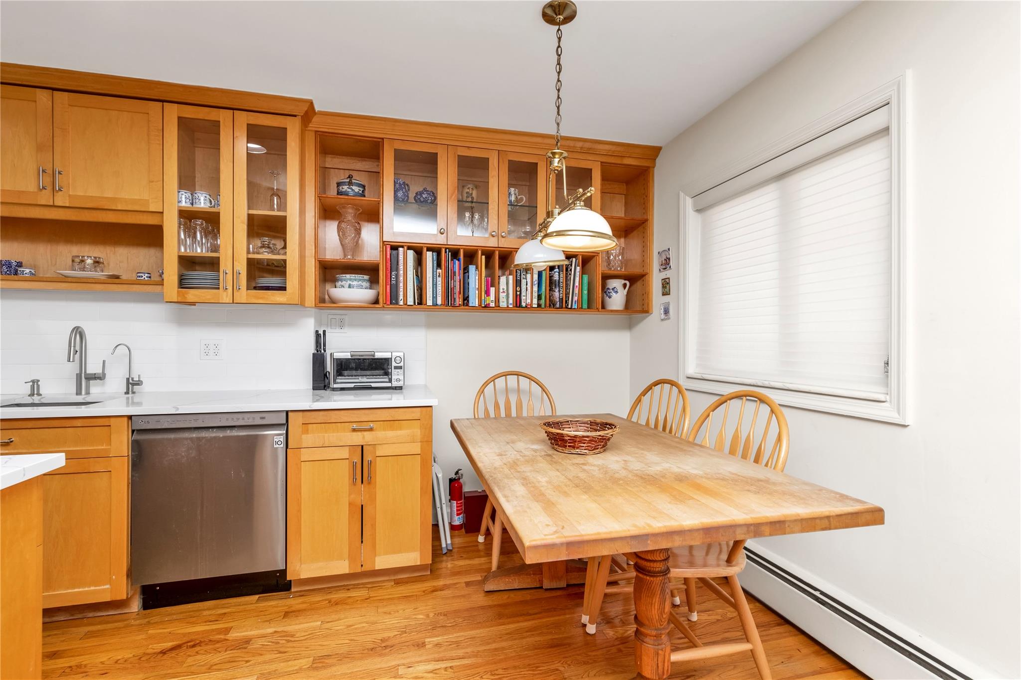 1 N Toms Point Lane #BLDG.8, APT.16J, Port Washington, New York image 6