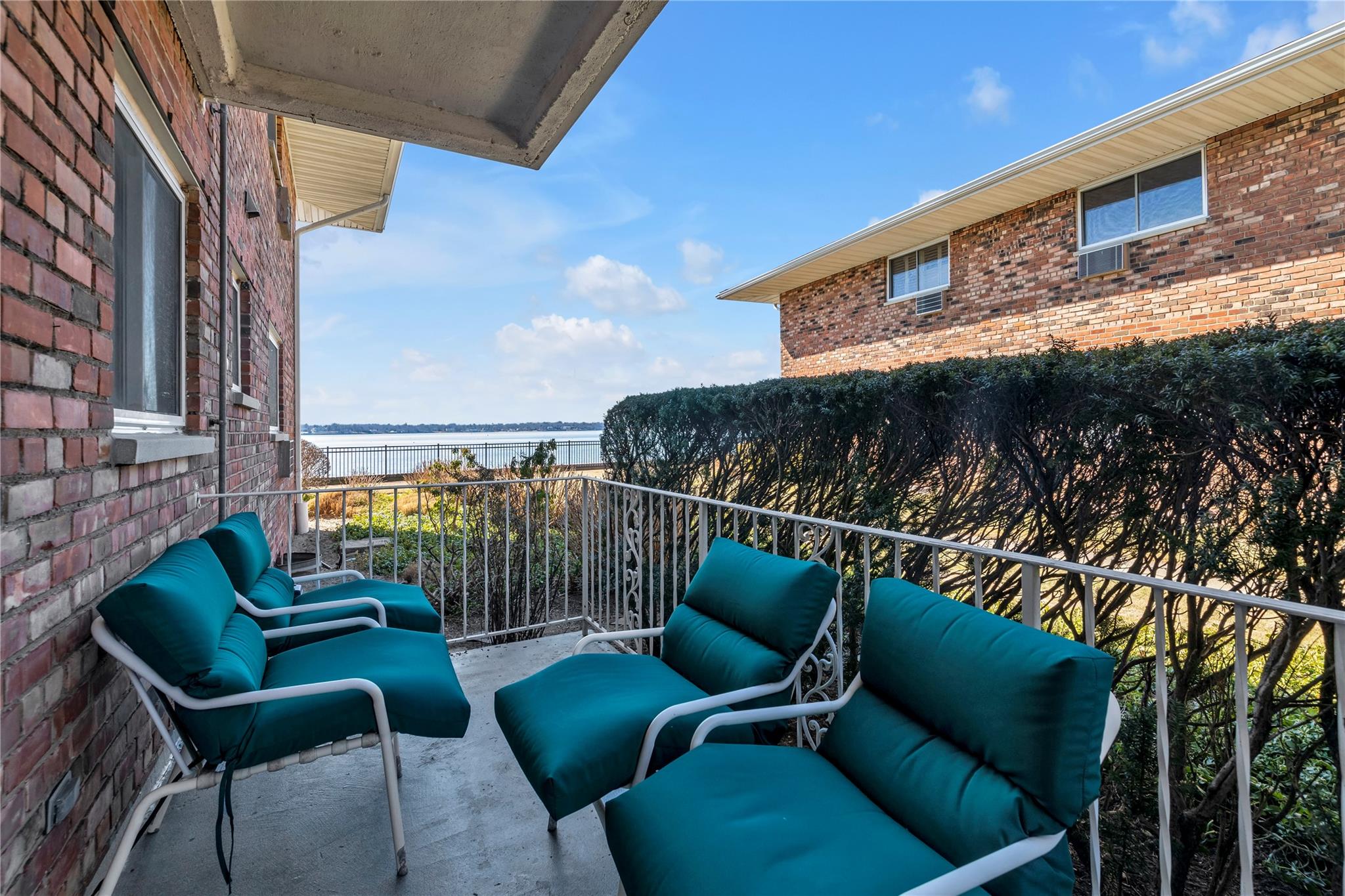1 N Toms Point Lane #BLDG.8, APT.16J, Port Washington, New York image 14