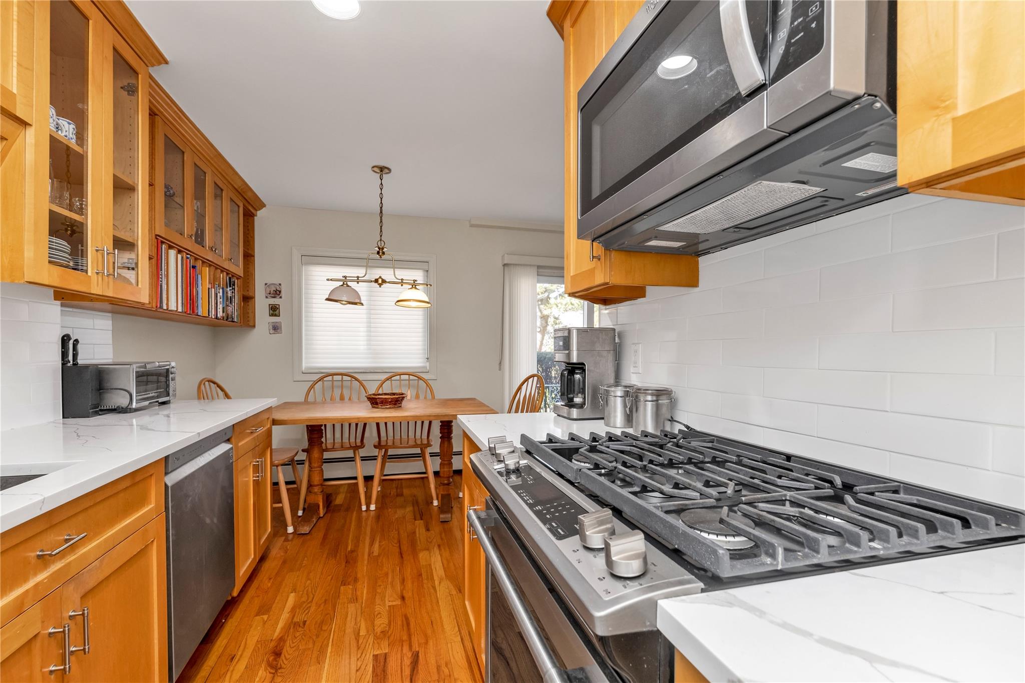 1 N Toms Point Lane #BLDG.8, APT.16J, Port Washington, New York image 7