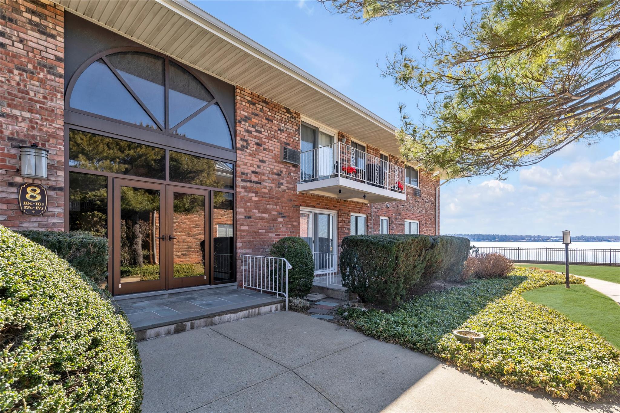 1 N Toms Point Lane #BLDG.8, APT.16J, Port Washington, New York image 16