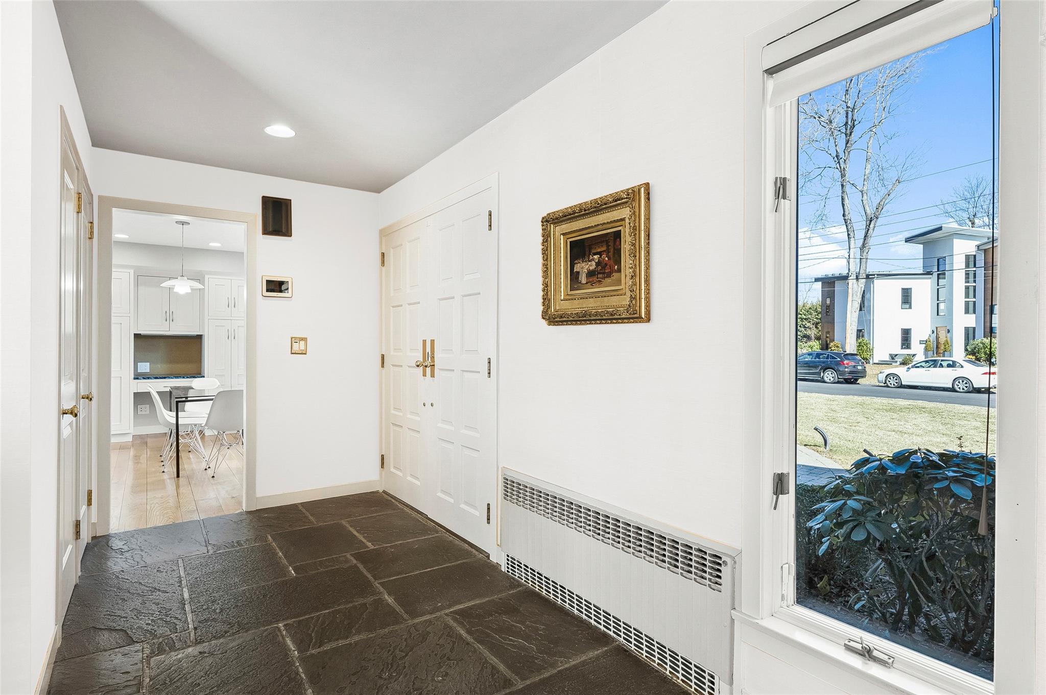 1035 Nautilus Lane, Mamaroneck, New York image 3
