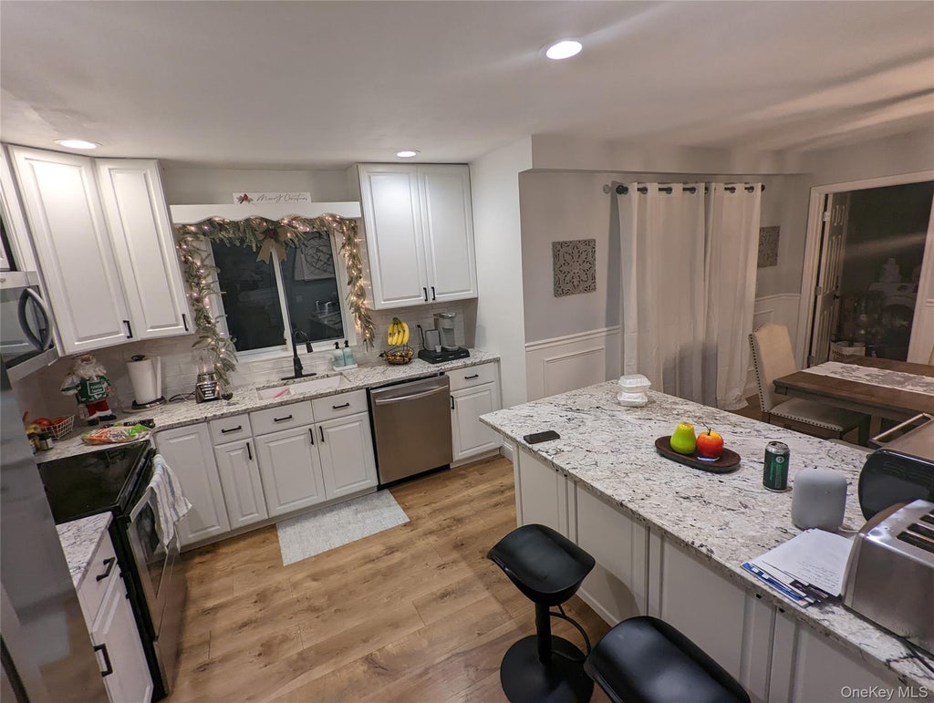 Photo of 146 Rosemont Avenue, Farmingville, NY 11738 (MLS # 1035488)