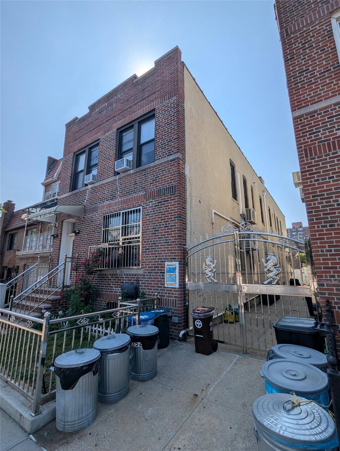 3352 29th Street