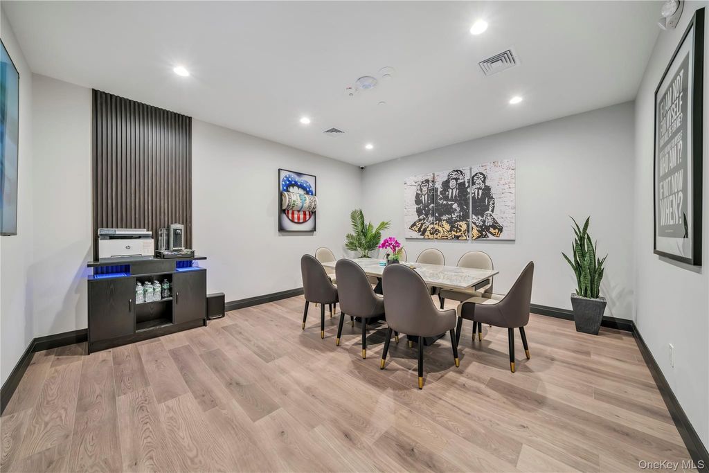 Photo of 101 Searing Avenue #307, Mineola, NY 11501 (MLS # 986284)