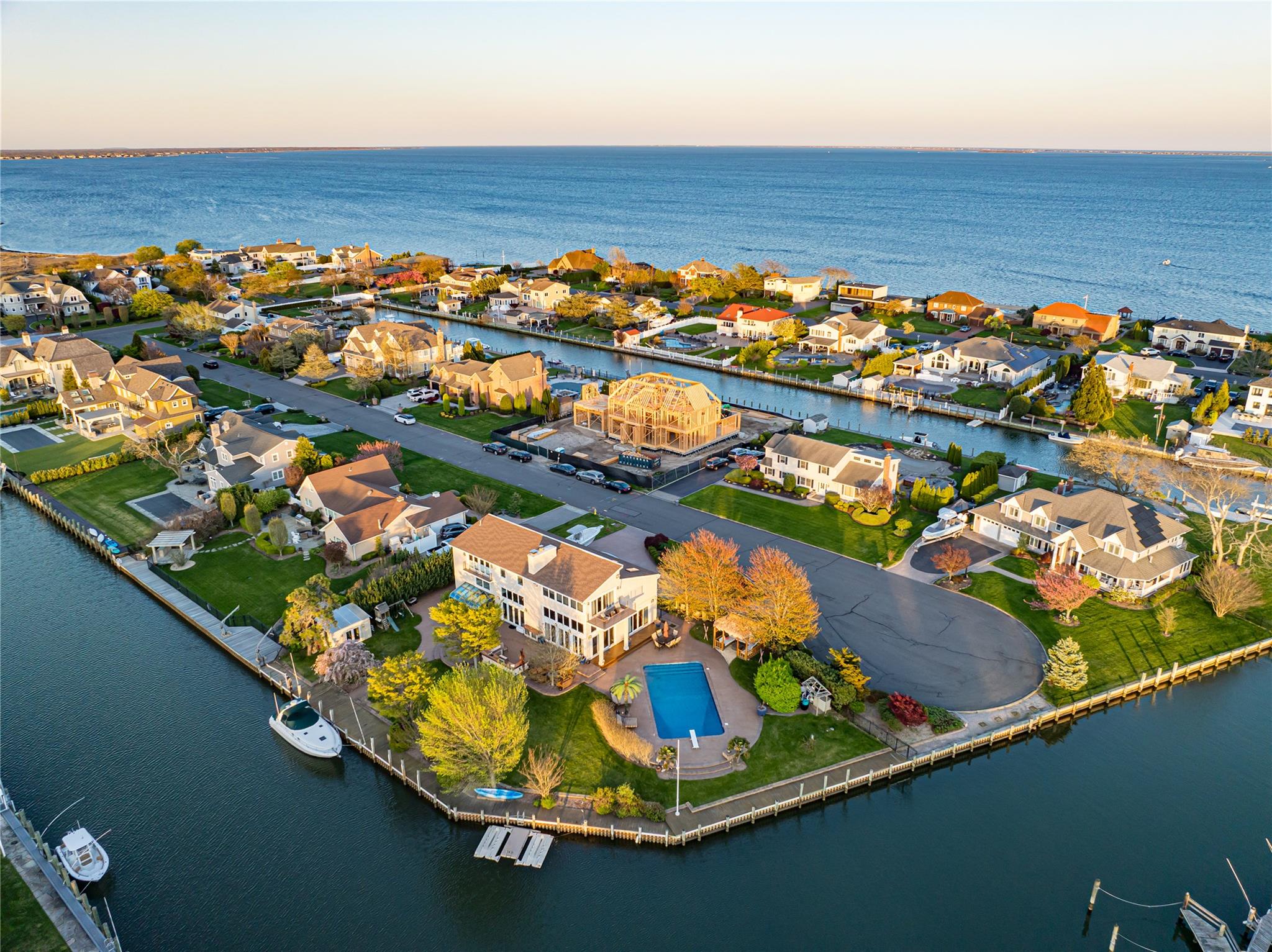 23 Sexton Drive, West Islip, New York image 32