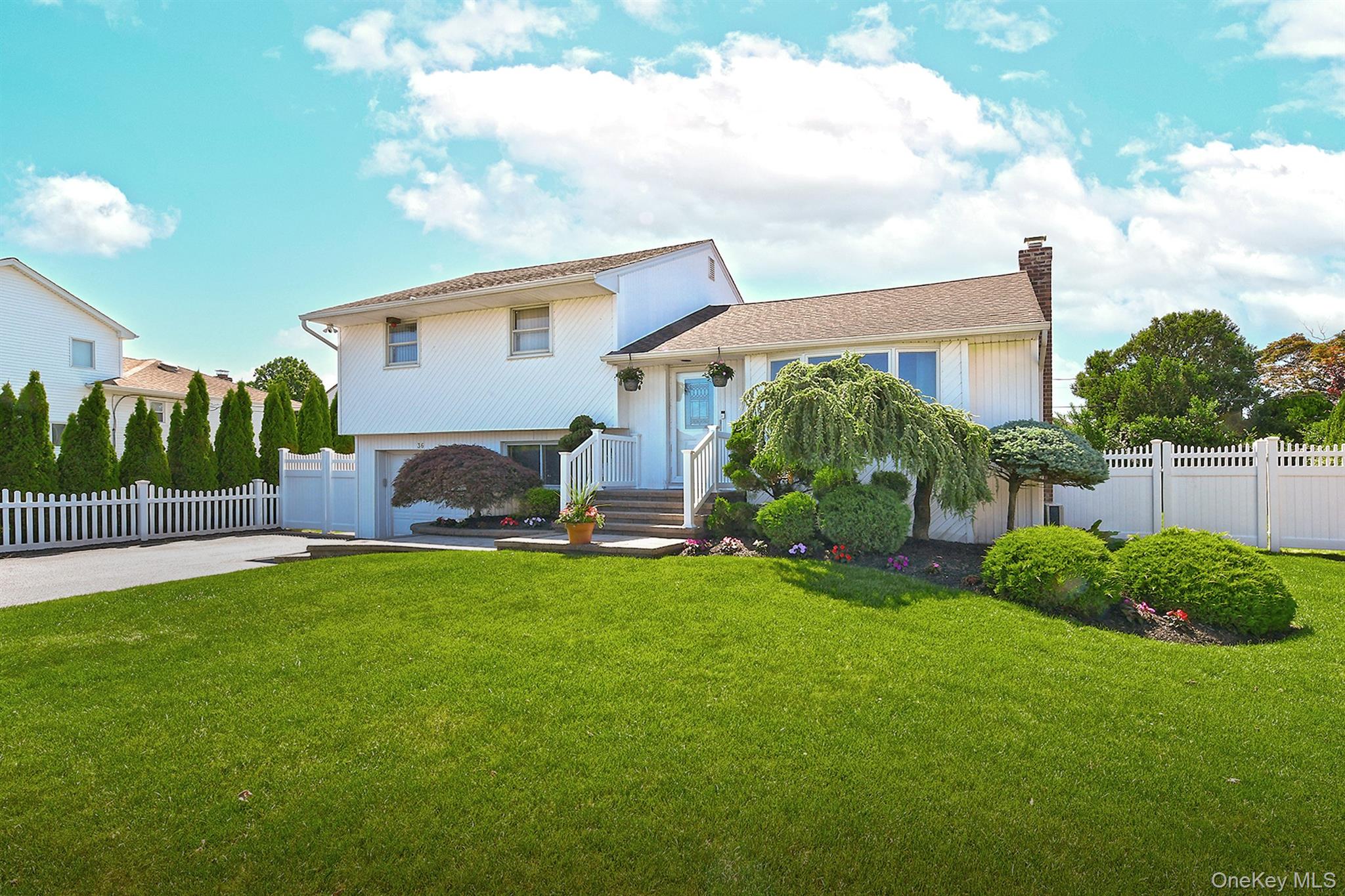 36 Lane Avenue