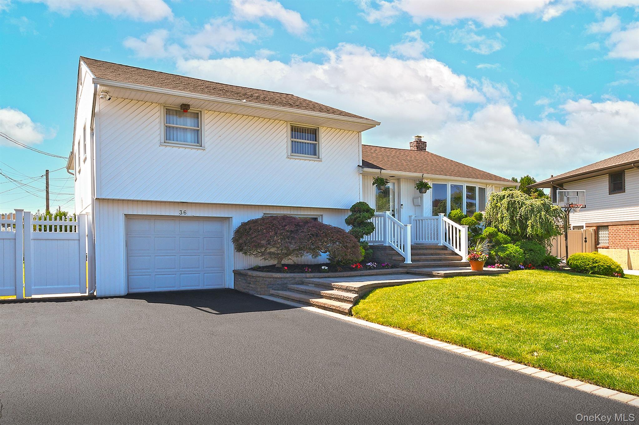 36 Lane Avenue