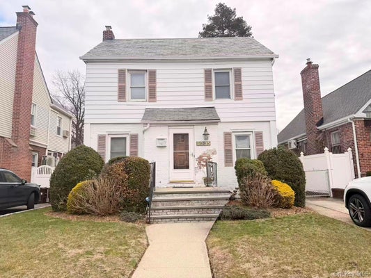 50-35 213TH ST, BAYSIDE HILLS, NY 11364 - Image e28b75794ab5dbde5818b26affbdcbcd/3052224332